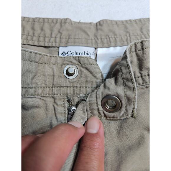 Columbia Sportswear Cargo Shorts Men's Size 38 Color Beige Outdoor Lightweight - Picture 10 of 12